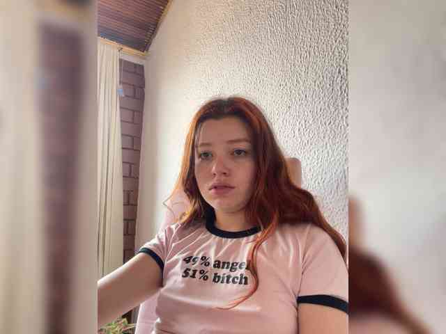 Pamela-Velvet webcam