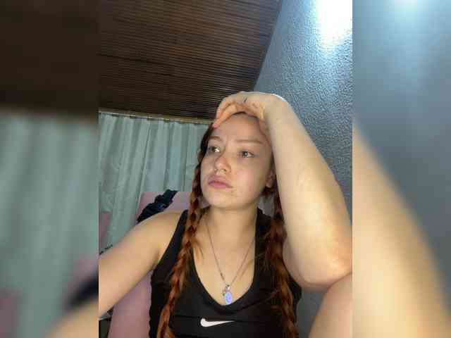 Pamela-Velvet webcam