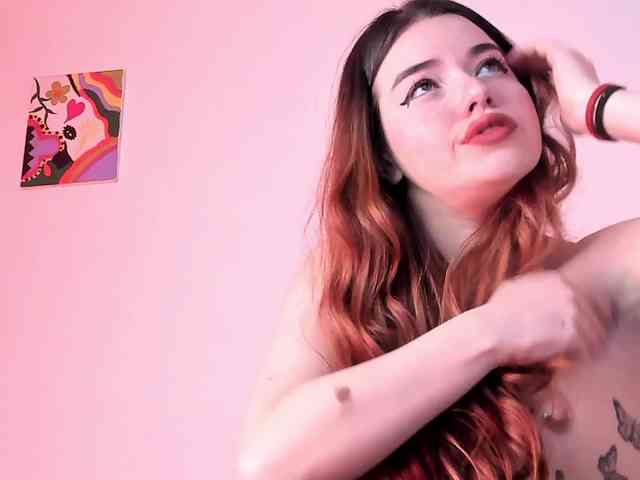 Pamela-Velvet webcam