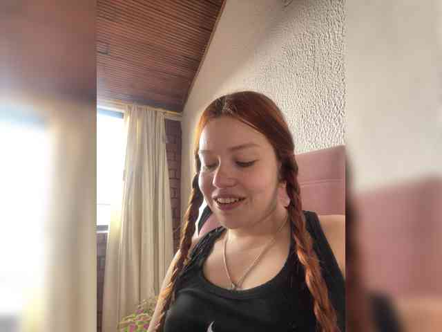 Pamela-Velvet Pamela-Velvet