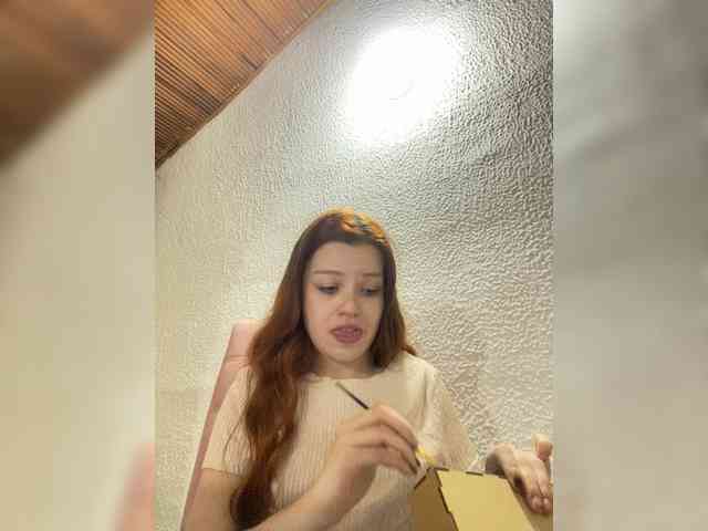 Pamela-Velvet webcam