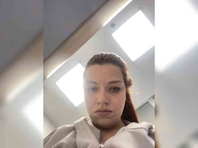 Pamela-Velvet Pamela-Velvet