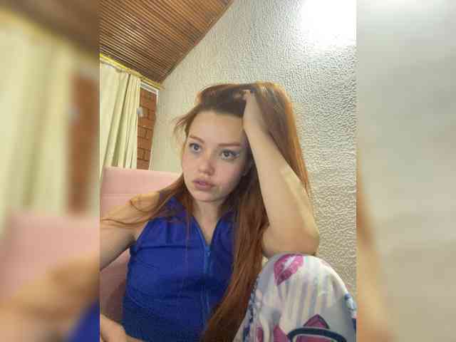 Pamela-Velvet webcam