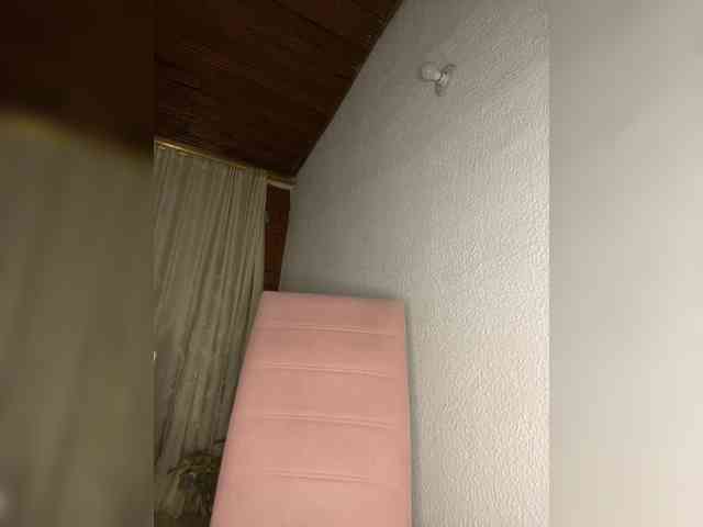 Pamela-Velvet webcam