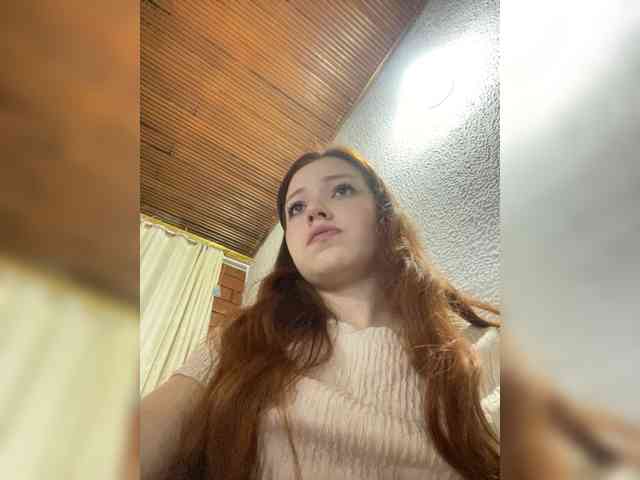 Pamela-Velvet webcam