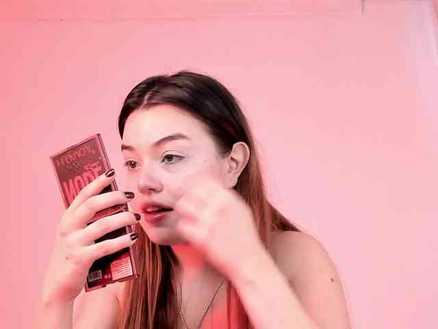 Pamela-Velvet webcam