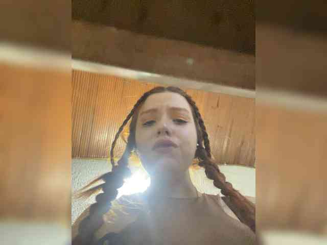 Pamela-Velvet webcam