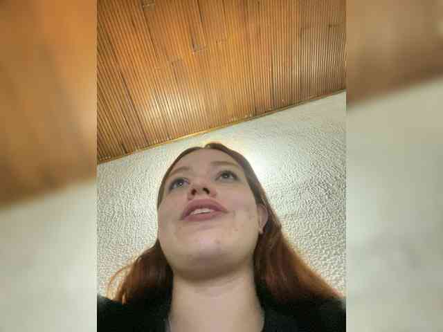 Pamela-Velvet webcam