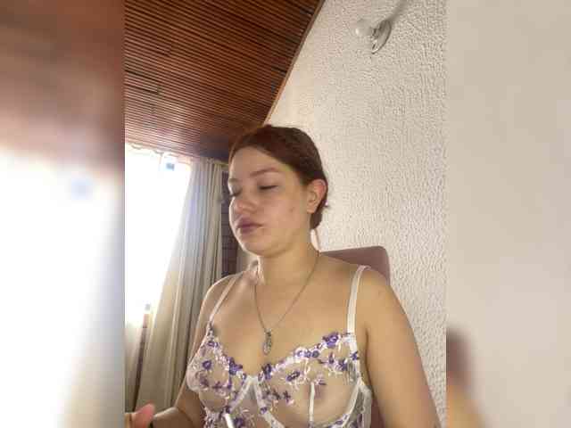 Pamela-Velvet webcam