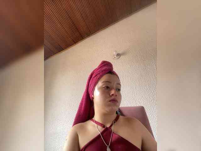 Pamela-Velvet webcam