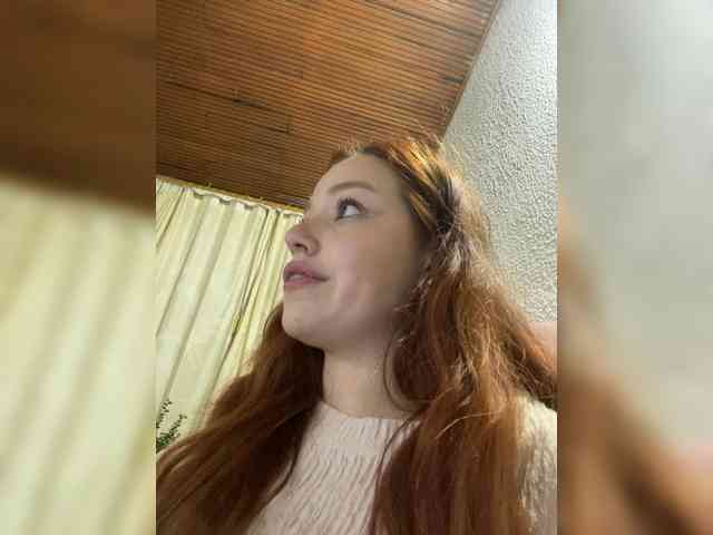 Pamela-Velvet webcam