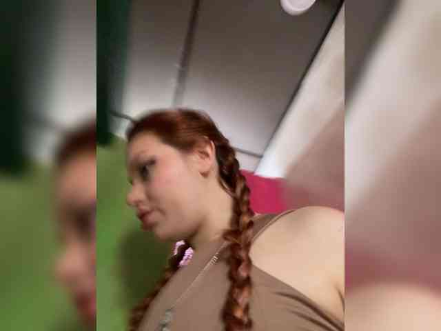 Pamela-Velvet Pamela-Velvet