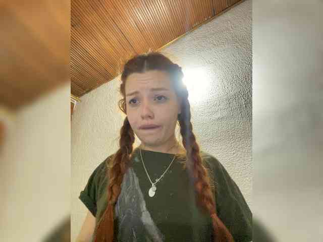 Pamela-Velvet webcam