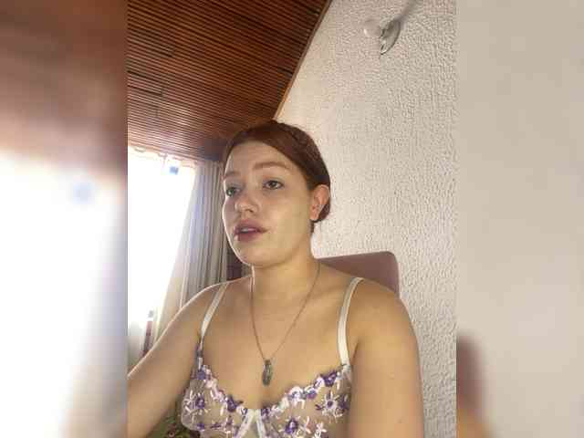 Pamela-Velvet Pamela-Velvet