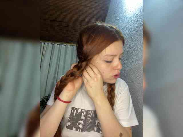 Pamela-Velvet Pamela-Velvet