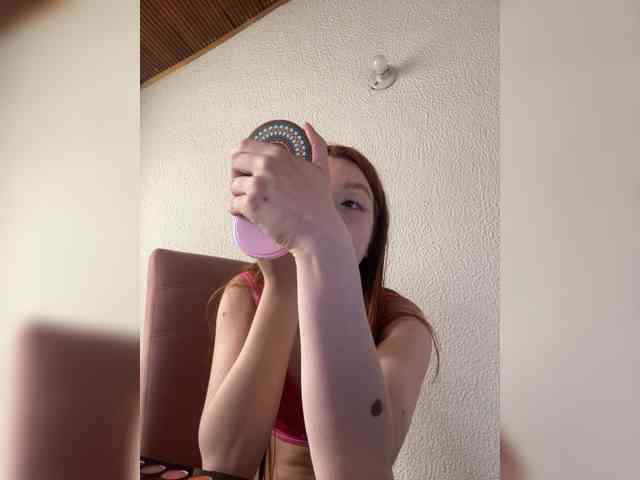 Pamela-Velvet webcam