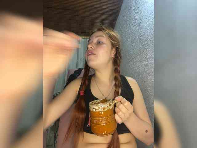 Pamela-Velvet webcam