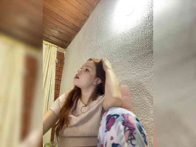 Pamela-Velvet webcam