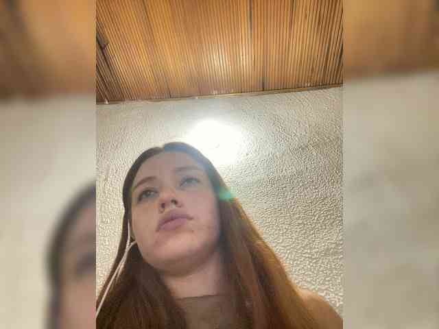 Pamela-Velvet Pamela-Velvet