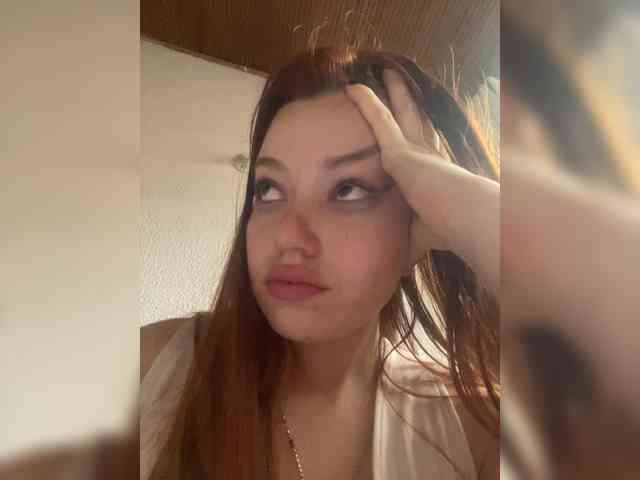 Pamela-Velvet webcam