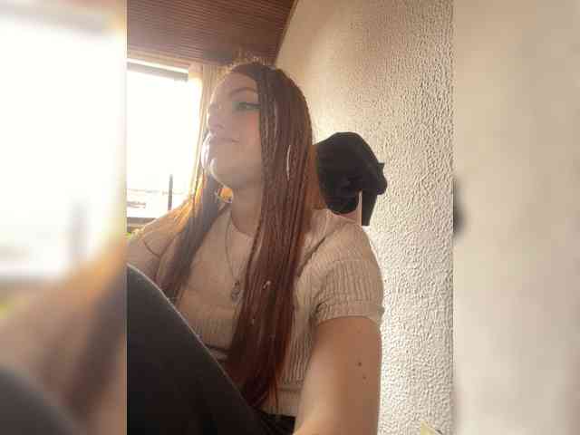 Pamela-Velvet webcam