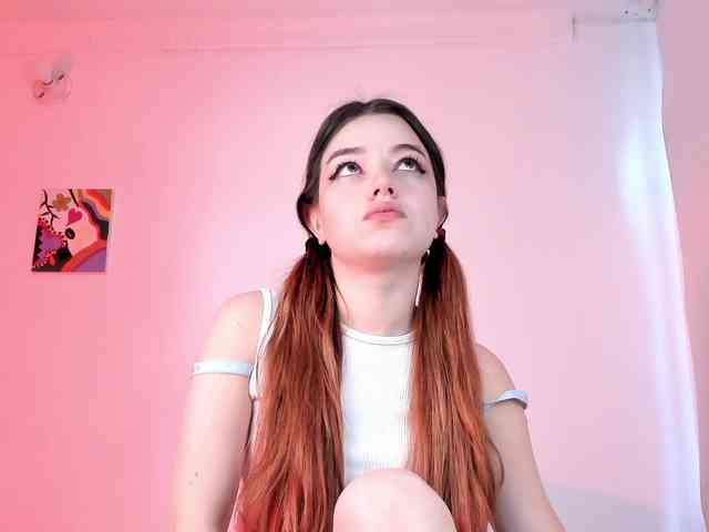 Pamela-Velvet webcam