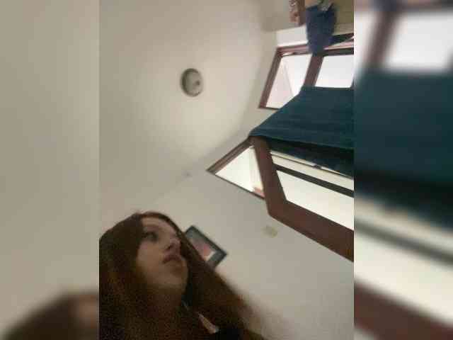 Pamela-Velvet webcam