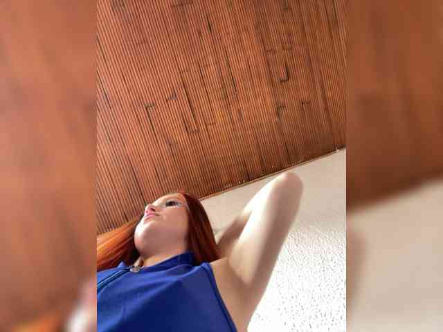 Pamela-Velvet webcam