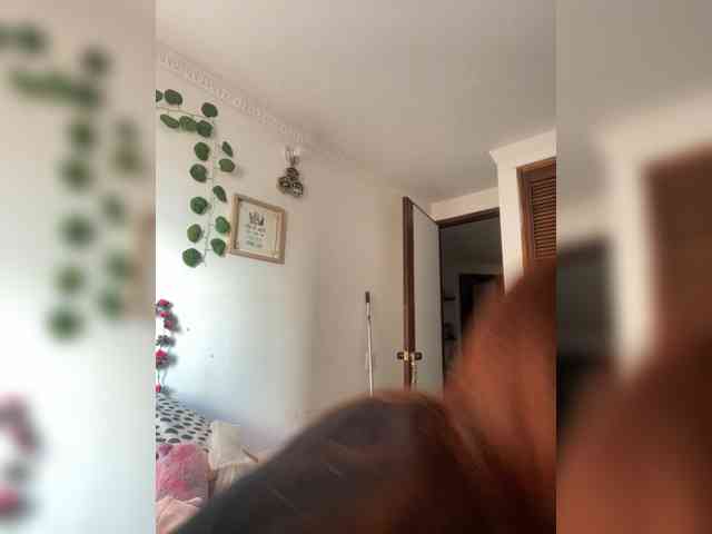 Pamela-Velvet Pamela-Velvet