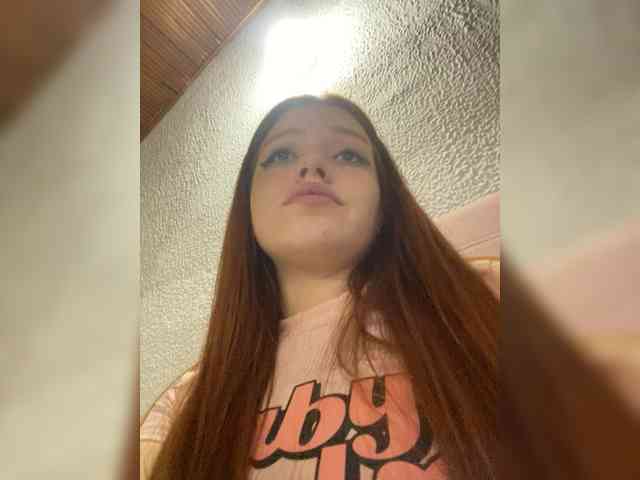 Pamela-Velvet webcam