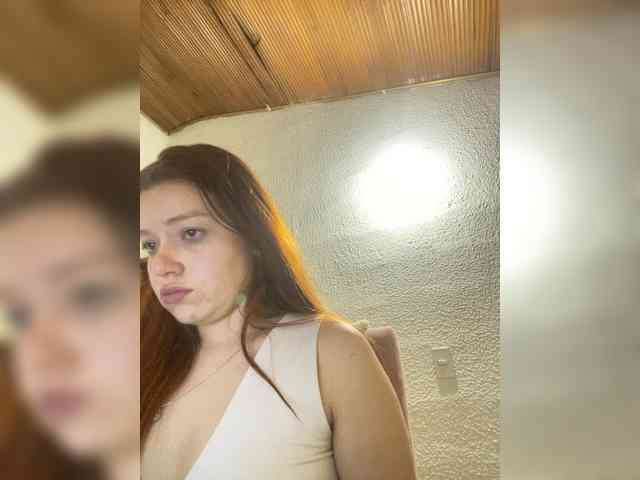 Pamela-Velvet webcam