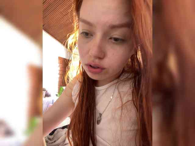 Pamela-Velvet webcam