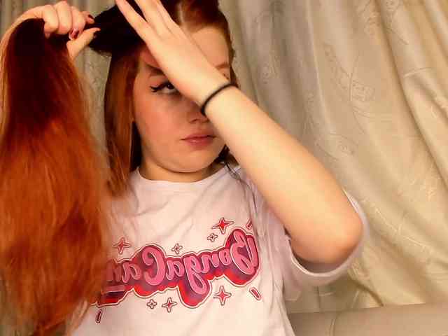 Pamela-Velvet webcam