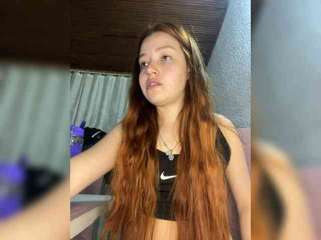 Pamela-Velvet webcam