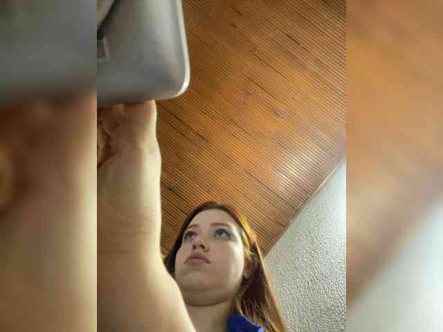 Pamela-Velvet webcam