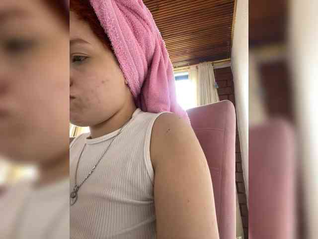 Pamela-Velvet Pamela-Velvet