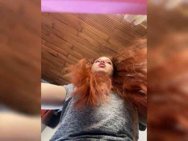 Pamela-Velvet webcam