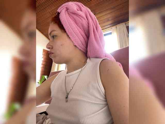 Pamela-Velvet webcam