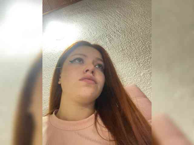 Pamela-Velvet webcam