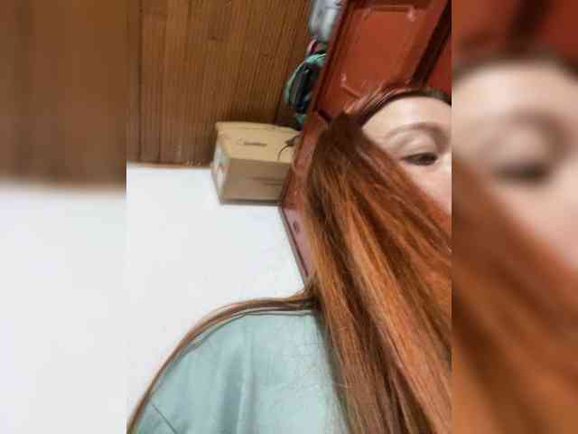 Pamela-Velvet webcam