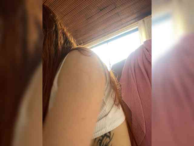 Pamela-Velvet webcam