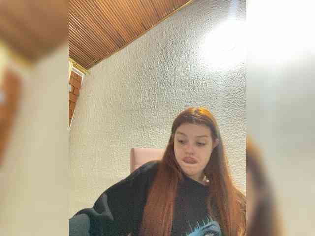 Pamela-Velvet webcam