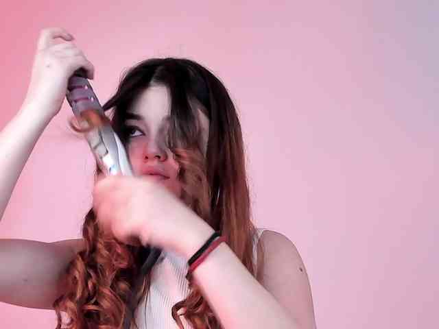 Pamela-Velvet webcam