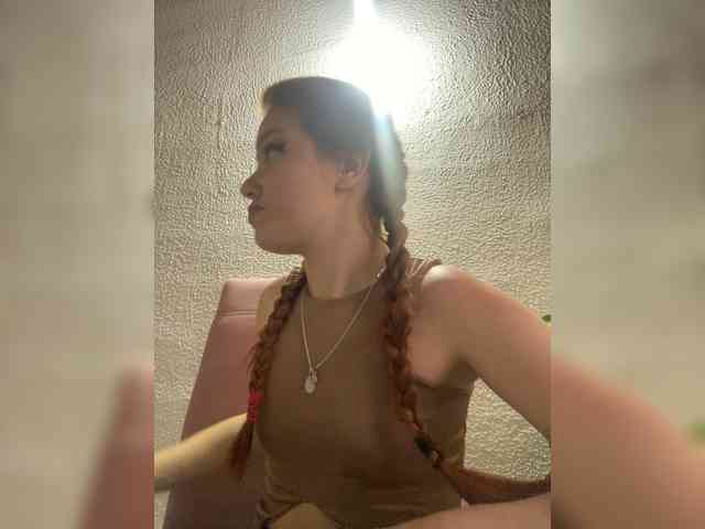 Pamela-Velvet Pamela-Velvet