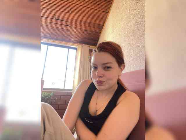 Pamela-Velvet webcam