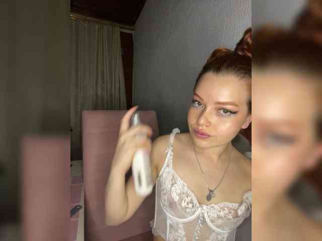 Pamela-Velvet webcam