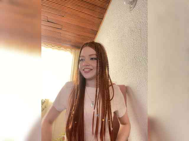 Pamela-Velvet webcam