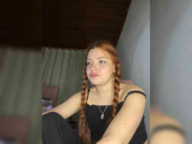 Pamela-Velvet webcam