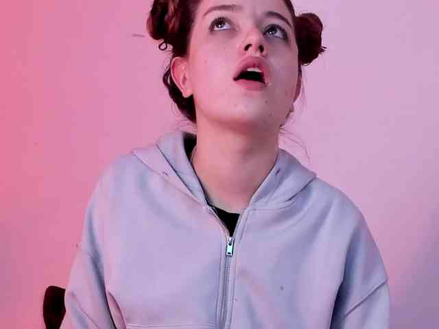 Pamela-Velvet webcam