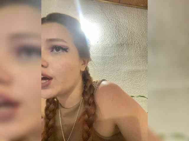 Pamela-Velvet Pamela-Velvet